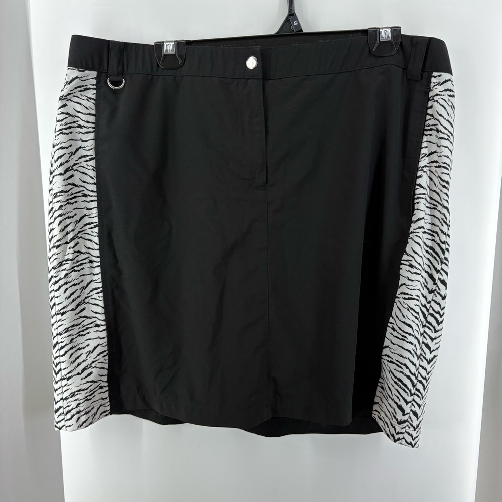 zenergy Golf by chico's  Black & White Skirt, Women's Size 2.5, 4 Total Pockets